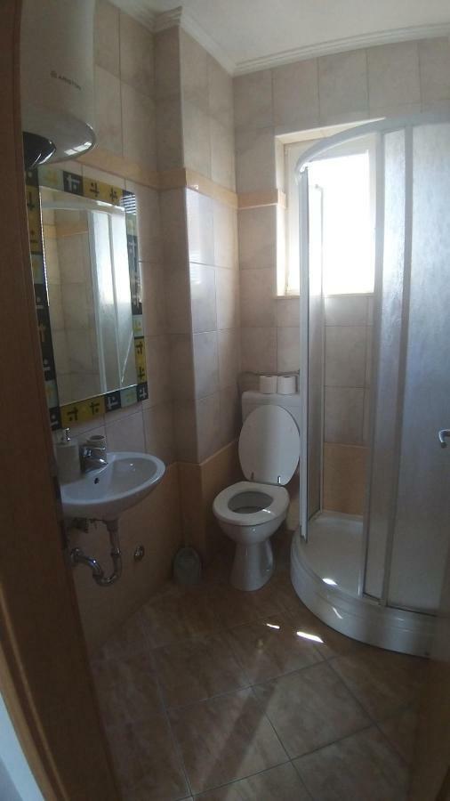 Guesthouse Villa Jurisic Новаля Екстериор снимка